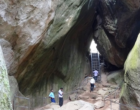 Edakkal Caves